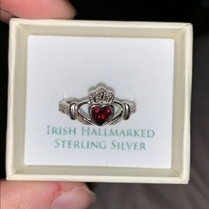 Sterling Silver garnet claddagh ring